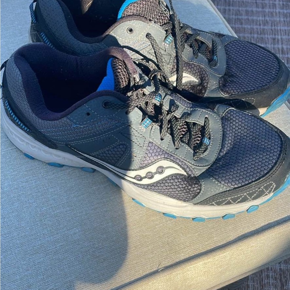 Saucony Raptor TR Black and Blue Sneakers